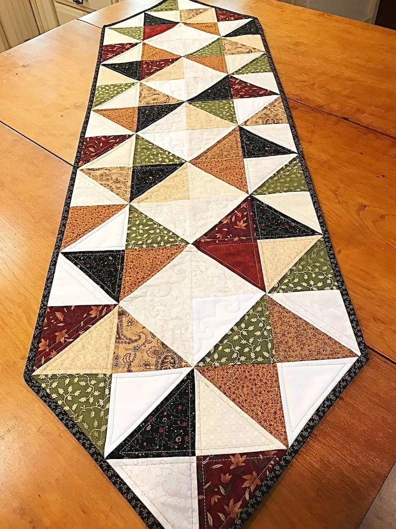 Cottage Diamonds Table Runner Pattern - Image 3