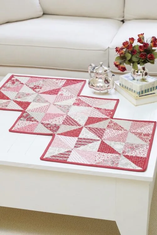 Rhapsody Whirl table runner - pic 1 pink