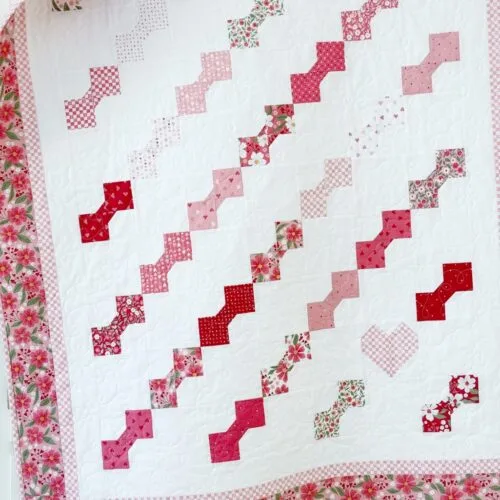 baby quilt pattern Tied with Love