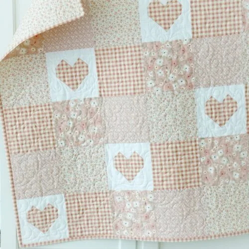 baby quilting pattern Patchwork of Love quilt